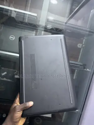 Laptop HP 15-da3007nia 8GB Intel Core i5 SSD 256GB