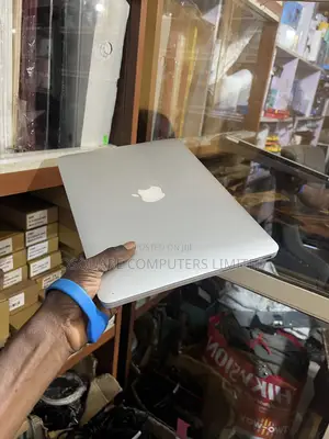 Laptop Apple MacBook Pro 2015 8GB Intel Core i5 SSD 256GB