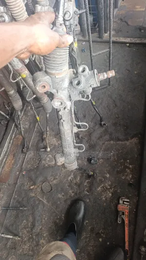 Streeing Rack Toyota Matrix 2005 Model