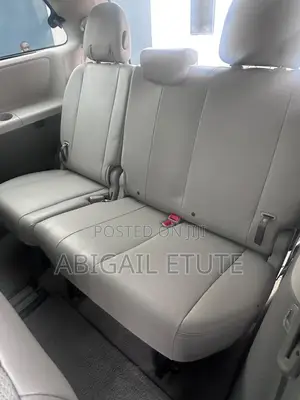 Toyota Sienna XLE 8 Passenger 2011 Gray