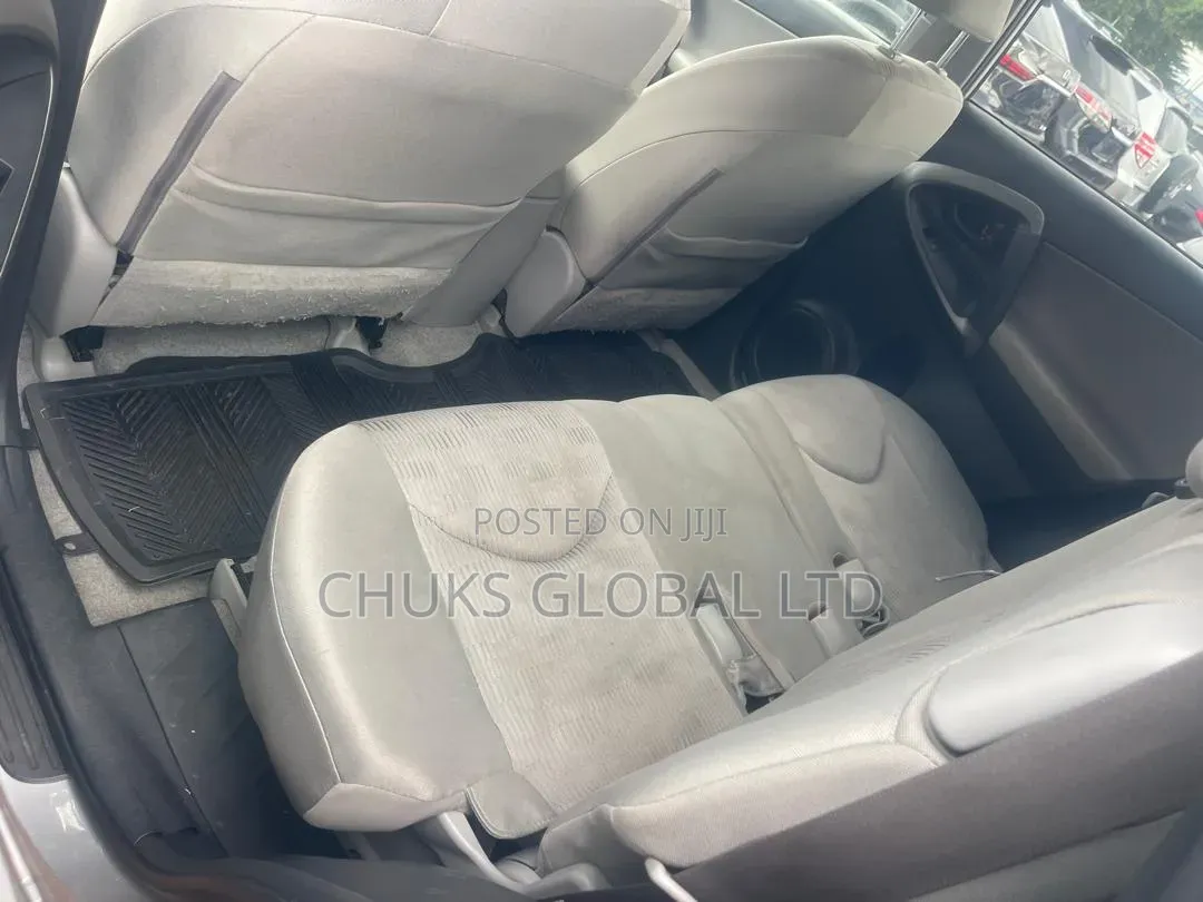 Toyota RAV4 2009 Silver