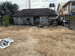 2bdrm Bungalow in Awoyaya for sale