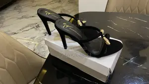 Size 39 Shoe