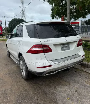 Mercedes-Benz M Class ML350 4MATIC 4dr SUV AWD (3.5L 6cyl 7A) 2015