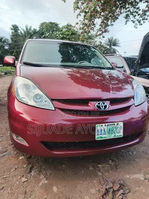 Toyota Sienna XLE AWD 2006 Red