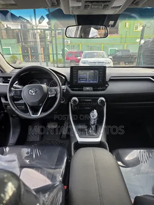 Toyota RAV4 XLE Premium AWD 2019 Black