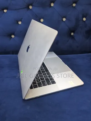 Laptop Apple MacBook Pro 2016 16GB Intel Core i7 SSD 512GB