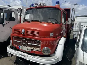 Foreign Used Mercedes Benz 1113 Fire Service Dump Truck.