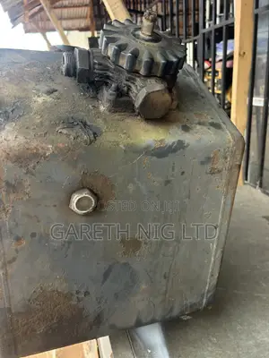 Hiab Oil Tank