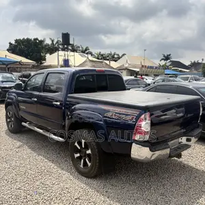 Toyota Tacoma 2006 Blue