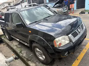 Nissan Frontier Crew Cab LE 4x4 2009 Black