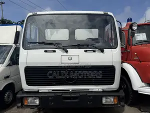 Foreign Used Mercedes Benz Water Tanker Truck.