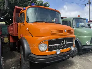 Foreign Used Mercedes Benz 911 Tipper Truck 2006
