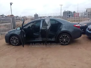 Toyota Corolla 2015 Gray