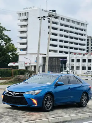 Toyota Camry 2016 Blue