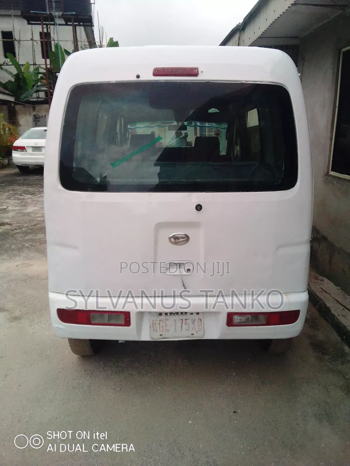 Daihatsu Hijet 2020 White
