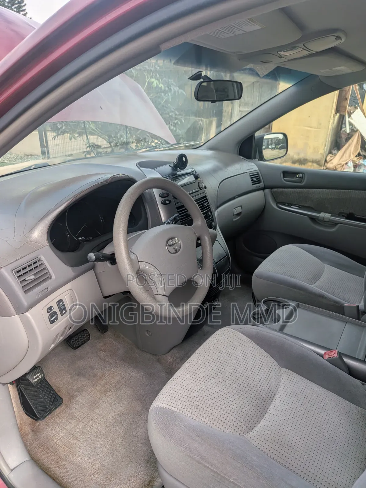 Toyota Sienna 2007 Red