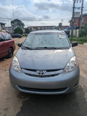 Toyota Sienna 2006 Blue