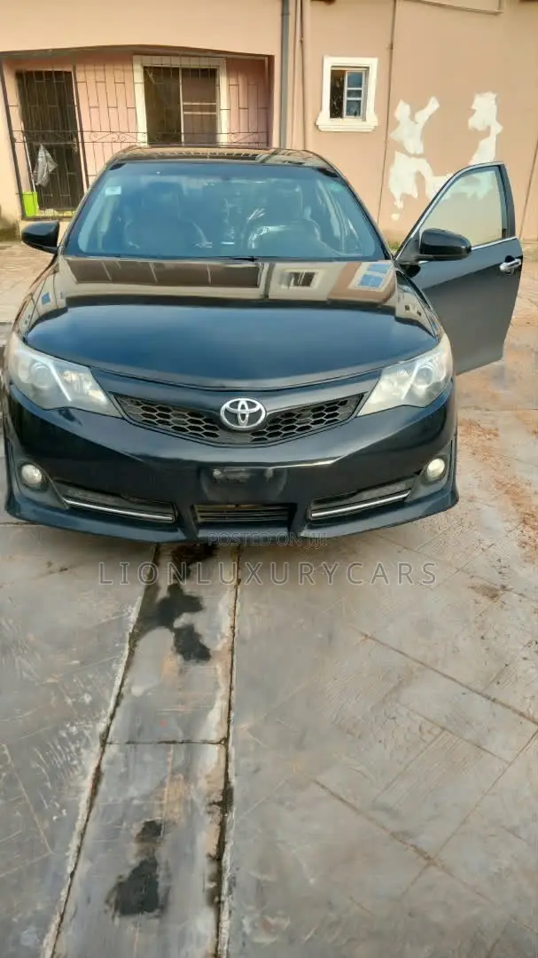 Toyota Camry 2013 Black