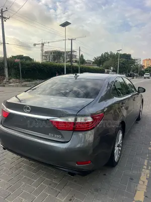 Lexus ES 350 FWD 2014 Gray