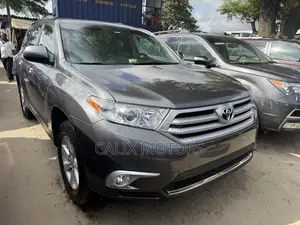 Toyota Highlander 2013 Gray