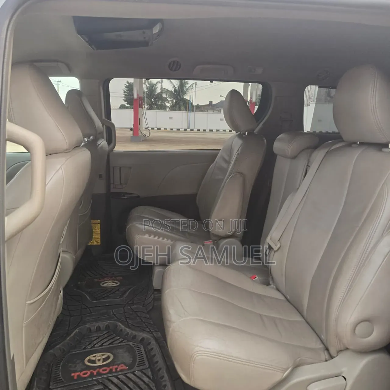 Toyota Sienna 2012 Gray