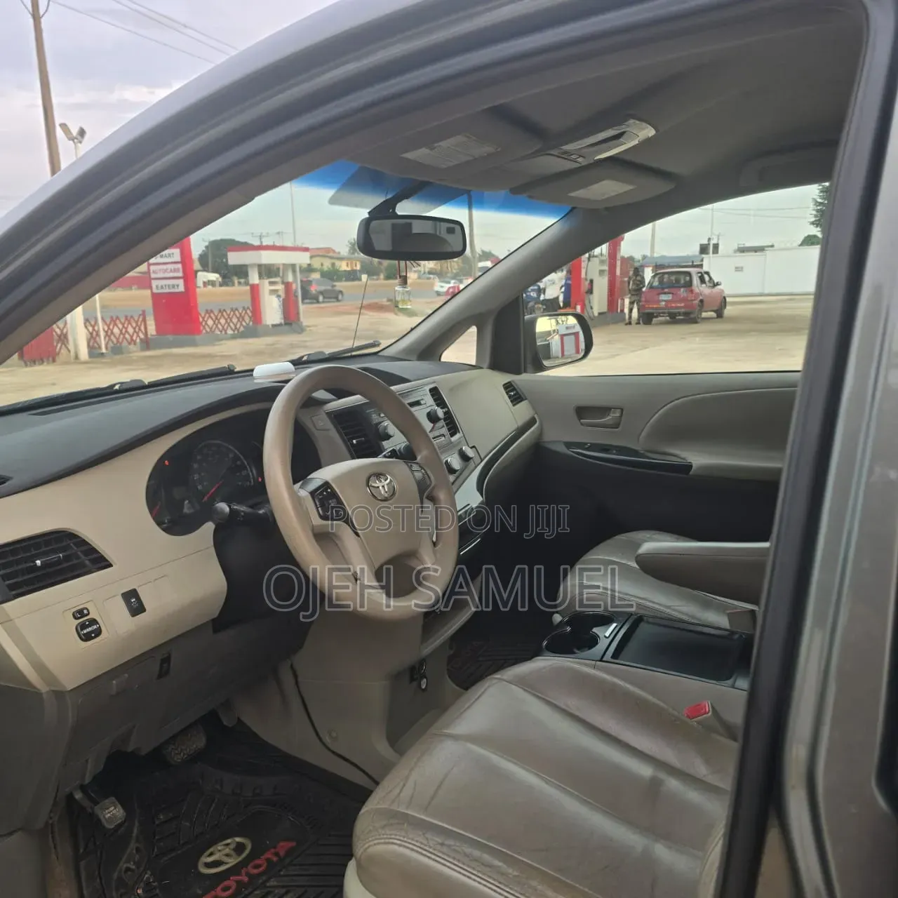 Toyota Sienna 2012 Gray