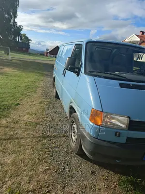 Volkswagen Transporter 2004 Blue