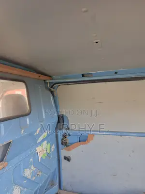 Volkswagen Transporter 2004 Blue
