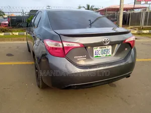 Toyota Corolla 2016 Black