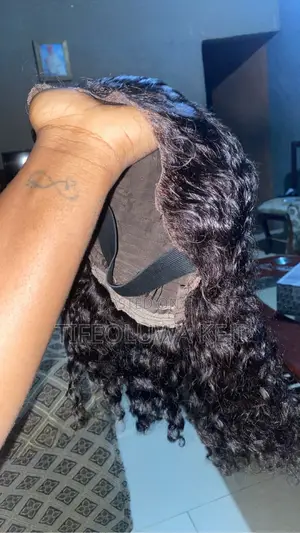 Short Curly Wig – Stylish Beautiful