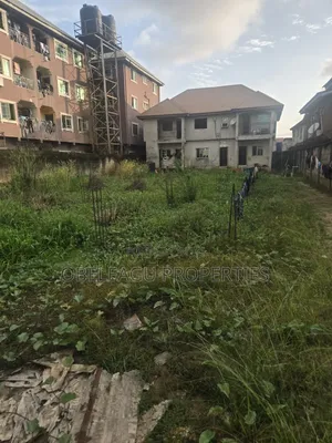 870 Square Meters of Land for Sale in Ago