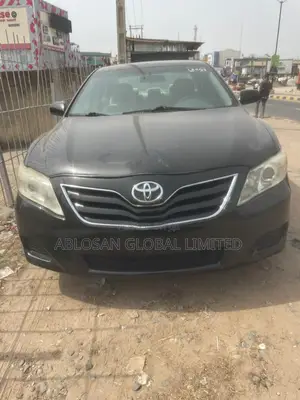 Toyota Camry LE 4dr Sedan (2.5L 4cyl 6AM) 2010 Black