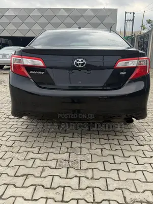 Toyota Camry SE 4dr Sedan (2.5L 4cyl 6A) 2013 Black