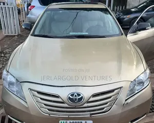 Toyota Camry XLE V6 4dr Sedan (3.5L 6cyl 6AM) 2007 Red