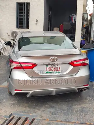Toyota Camry L (2.5L 4cyl 8A) 2019 Silver