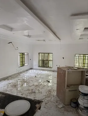 5bdrm Duplex in Ajao Estate, Close for rent