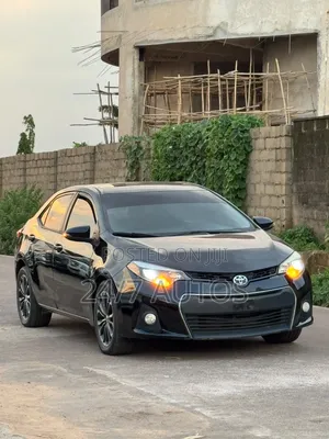 Toyota Corolla 2016 Black