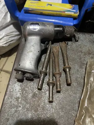 Air Pneumatic Hammer Chipping Gun