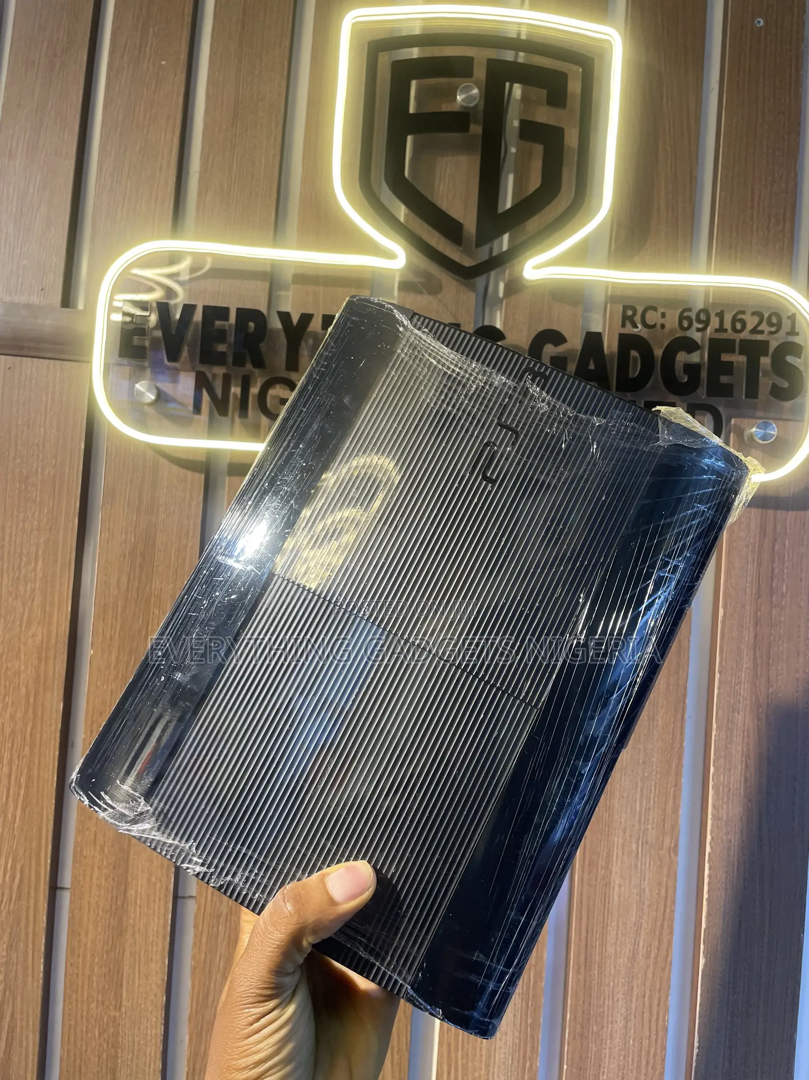 PS3 Gaming Console