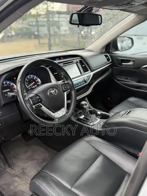 Toyota Highlander Limited 4dr SUV AWD (3.5L 6cyl 6A) 2015 Silver