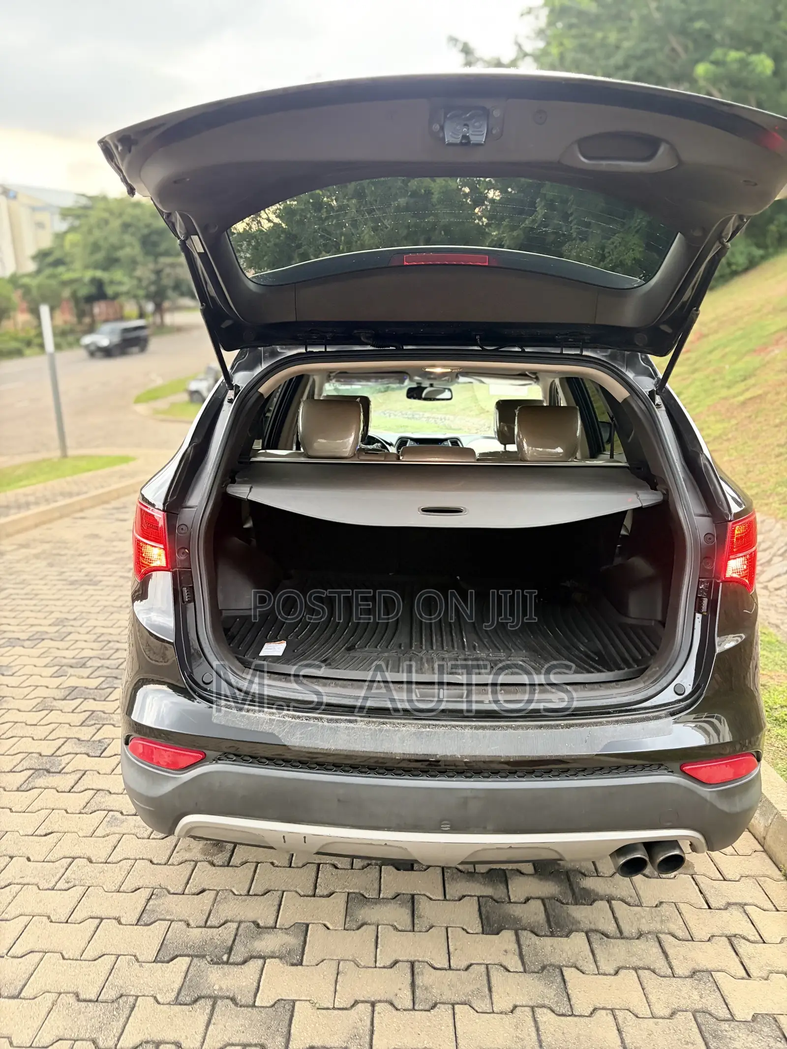Hyundai Santa Fe 2015 Black