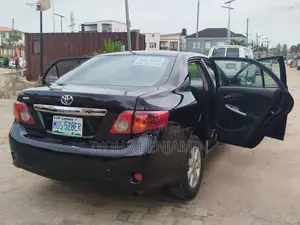 Toyota Corolla 2009 Black