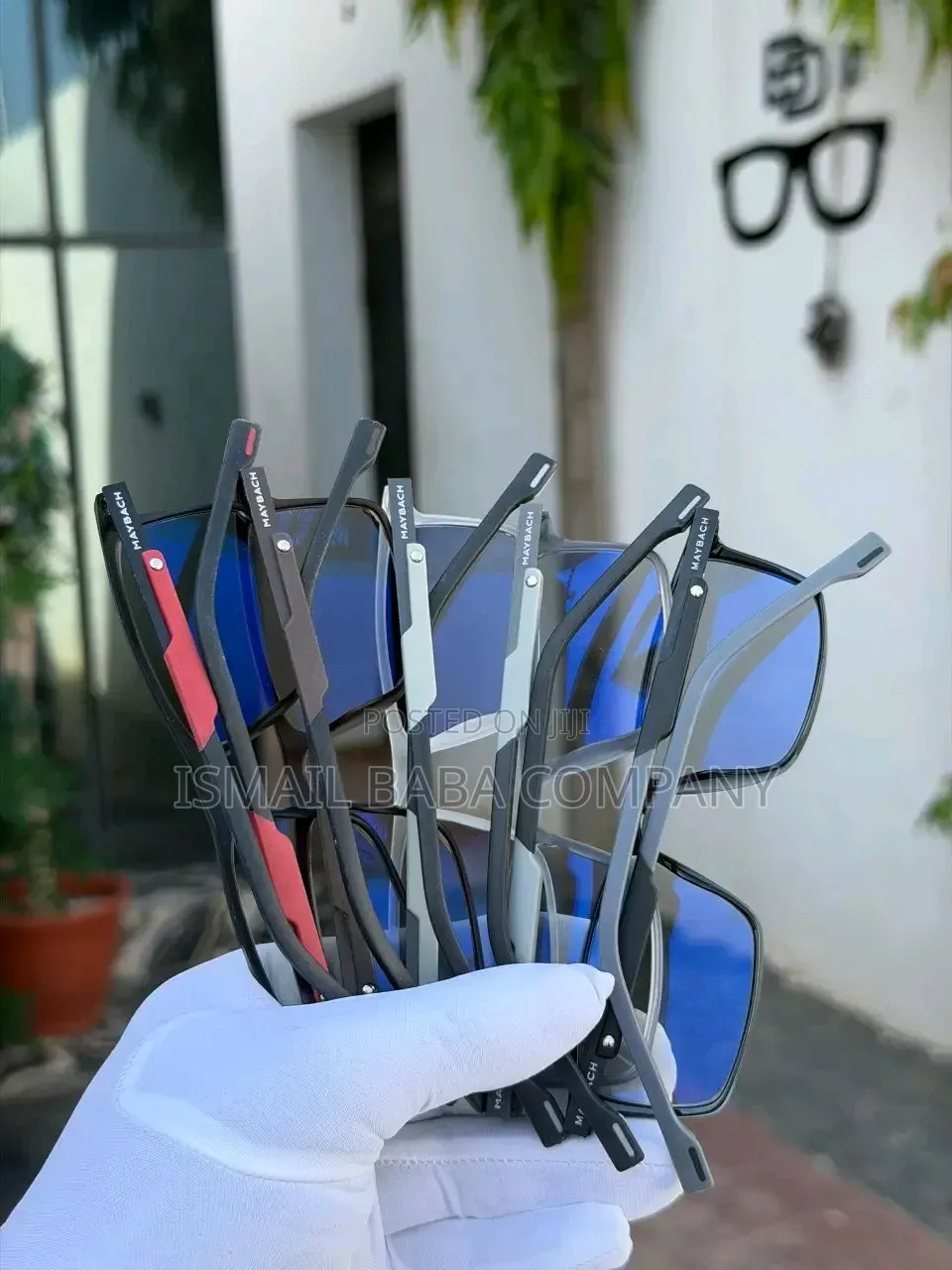 Plastic Frame Glass