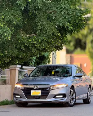 Honda Accord EX-L 2.0T 2018 Silver