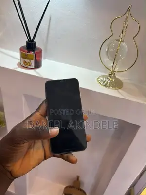 Apple iPhone XS Max 64 GB White