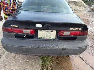 Toyota Camry 2001 Black