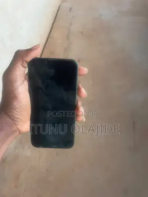 Apple iPhone 13 128 GB Green