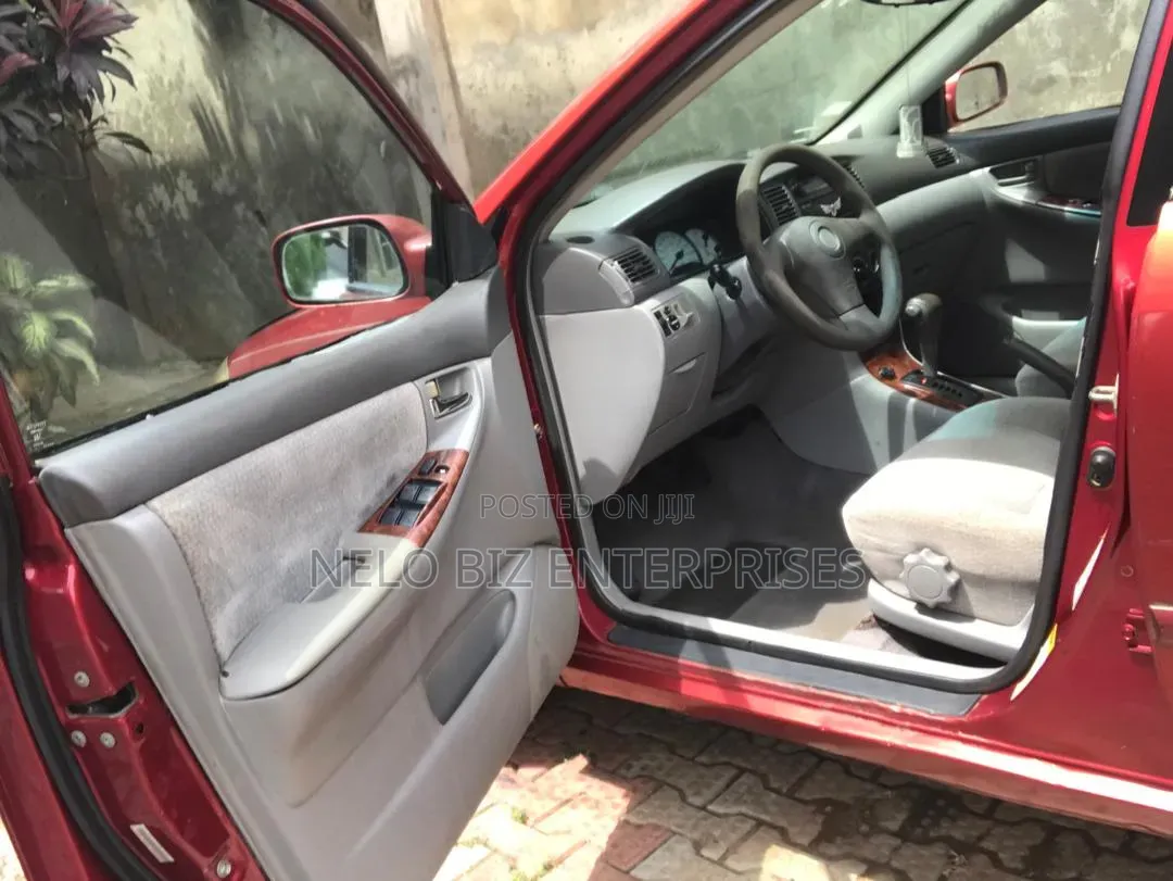 Toyota Corolla 2004 Red