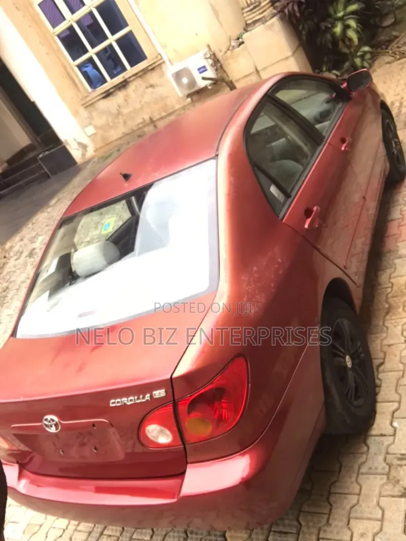 Toyota Corolla 2004 Red